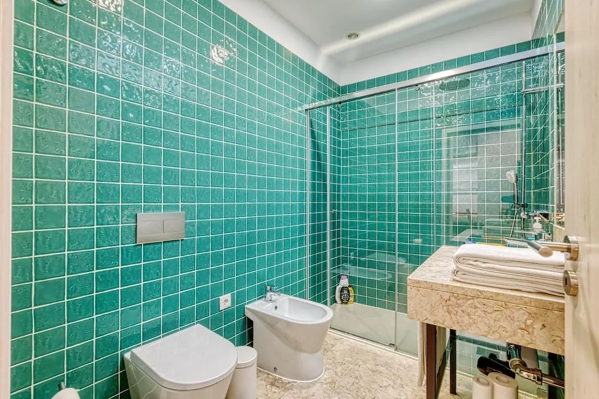 아파트 Cozy & Modern Retreat In Central 리스본